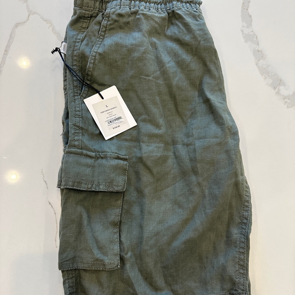 Onia Linen Cargo Shorts - Picture 3 of 5